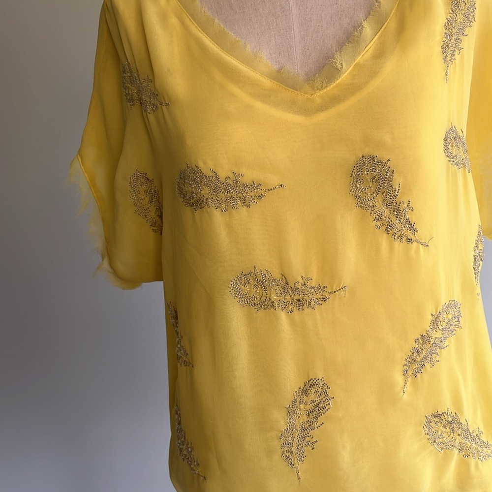 Greylin double V-neck yellow top - Picture 3 of 11